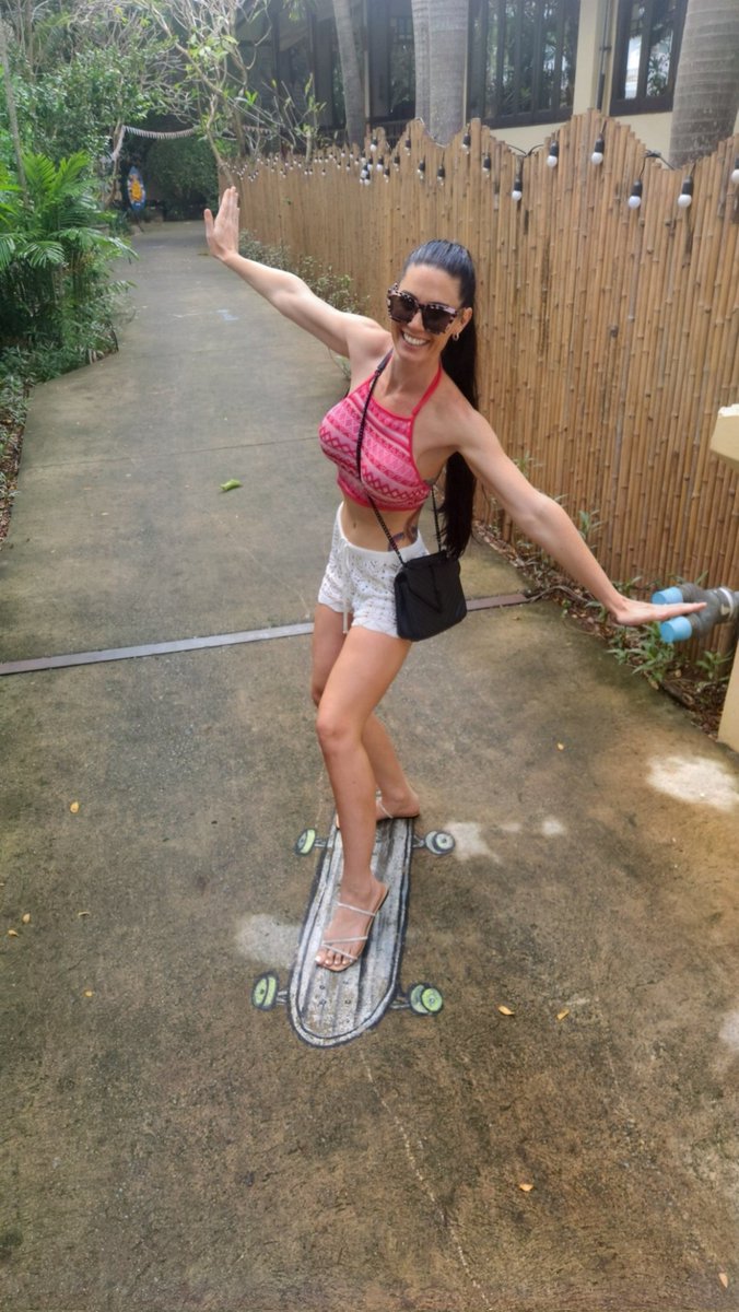 Swing_Our_Way's tweet photo. Always goofing around with @miss_swing_ https://t.co/zbDuBoh2wy
