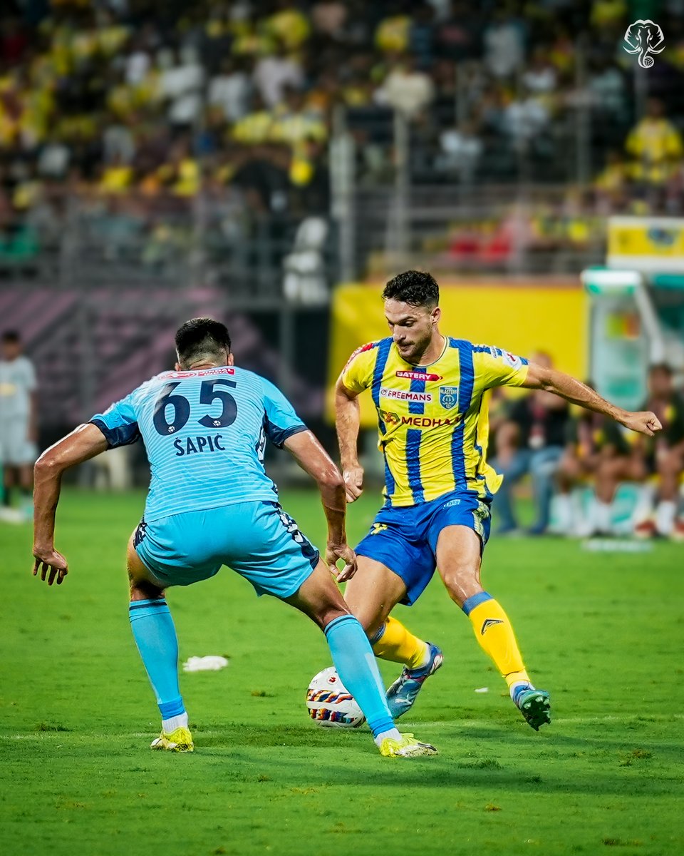 KeralaBlasters's tweet image. Moments that defined #KBFCHFC 📸

#KBFC #KeralaBlasters