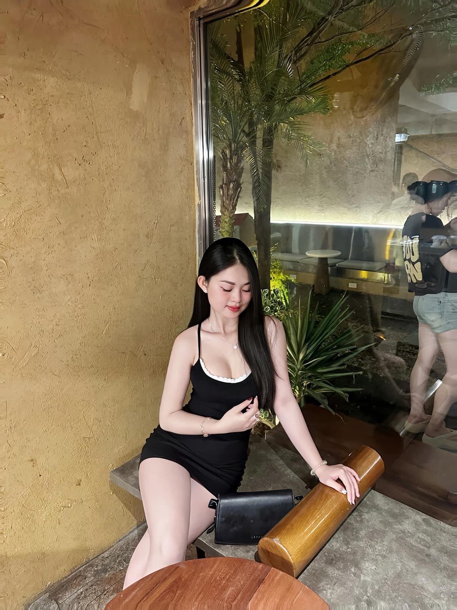 MarcusLee572941's tweet photo. Yêu mà nghĩ thoáng. Thì chỉ có thoáng qua đời nhau 👋 https://t.co/swL24QQsoz