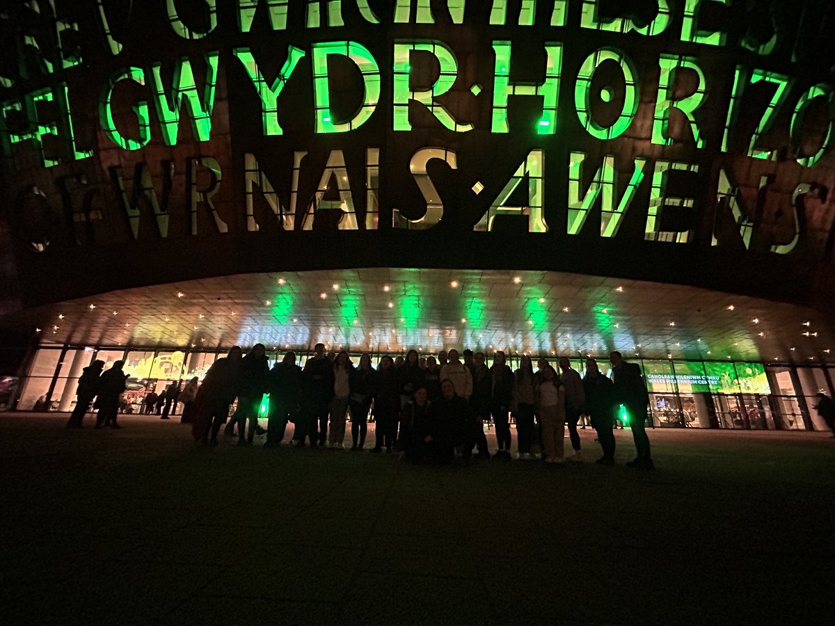 We had a fabulotions time at <a href="/WickedTourUK/">Wicked UK Tour</a> <a href="/theCentre/">Wales Millennium Centre</a> yesterday! Pupils were blown away by the production and talent from the cast. #pinkgoeswellwithgreen #WICKED <a href="/BrynDrama/">Bryn Celynnog Drama Department</a> <a href="/Emmaburke113113/">雯雯❤楚雄彝族自治州-(兼职|学生|约炮|上门)楚雄市,双柏县,牟定县,南华县,姚安县,大姚县</a> <a href="/Bryn_Celynnog/">Bryn Celynnog</a> 🩷💚