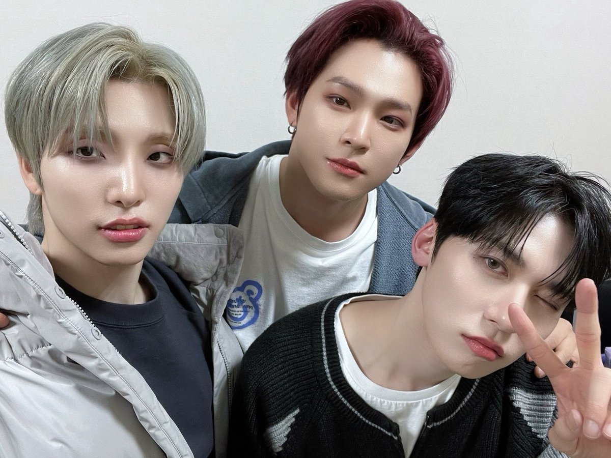 official_ONEUS's tweet photo. [#원어스]

ONEUS 2024 FAN CONCERT
’Between the Earth and the Moon Pt.2‘ 
IN TAIPEI

🌙 D-2 🌙

투문! 원어스와 대만 팬콘에서 만나요🫶🏻
TOMOON! See you at the TAIPEI fan concert with ONEUS🫶🏻

🌍 Ticket 
🔗 https://t.co/iKXBPf3D6w

#ONEUS #2024ONEUSFANCON
#Between_the_Earth_and_the_Moon_Pt2