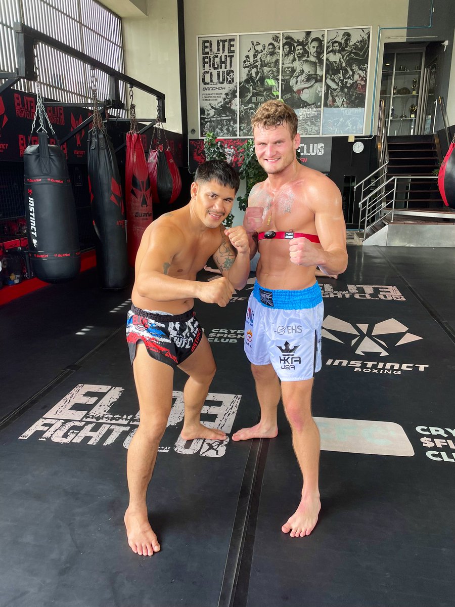 MichaelHeckert's tweet photo. Kru Bank A Real One π―
Put That Work In This Morning Thailand Is Fucking Incredible I Ainβt Coming Back
#MuayThai #KruBank #DevCon #IFC6 https://t.co/X8p5H7ThJO