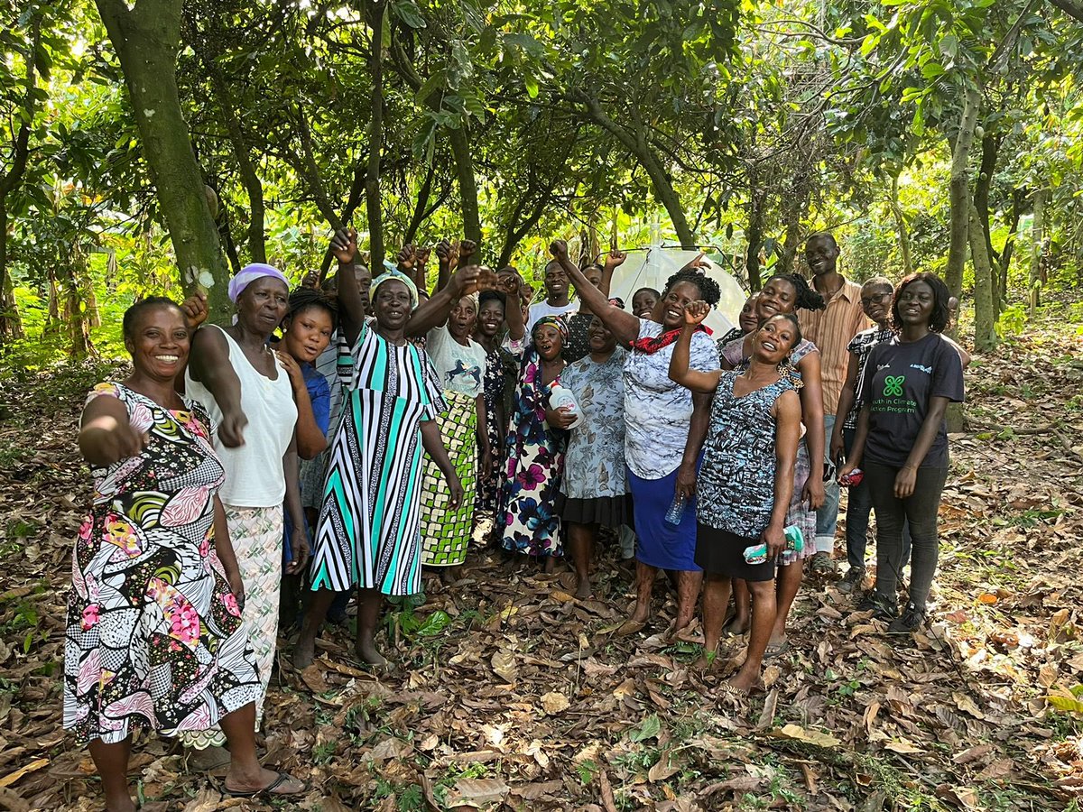 acdblab's tweet image. With Pipie and Obo communities now equipped with Malaise Traps, deployment around Lake Bosomtwe is a wrap! Looking forward to starting sample collection soon. 
#BiodiversityData #NbSProject