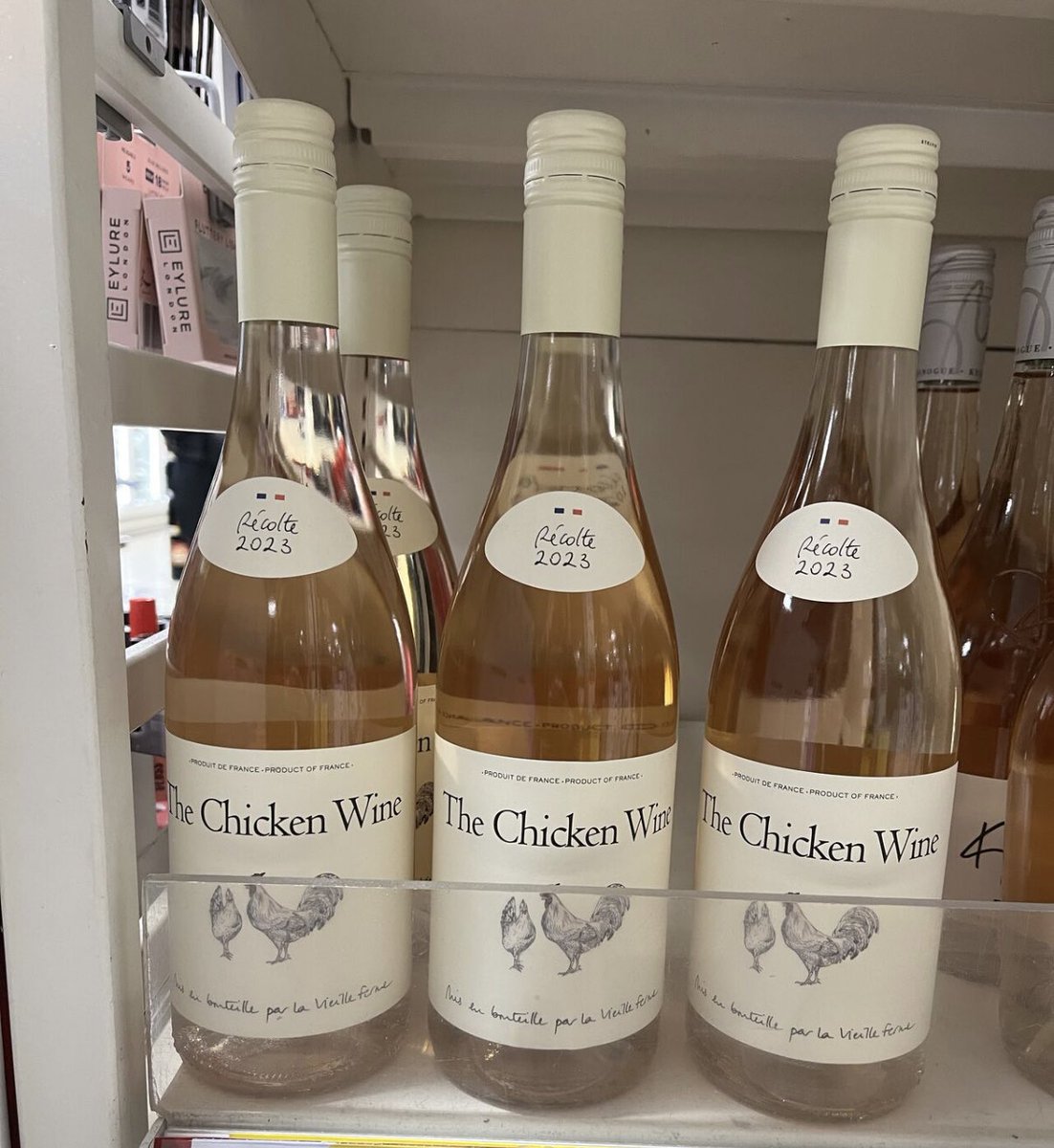Oh very good Famille Perrin 🍷

Consumer Marketing at it’s best! We all refer to it as ‘Chicken Wine’ so they’ve changed the name! 

Bravo 👏👏👏

#marketingmanchester #hospitalitymarketing #hospitality #hospitalityindustry #hospitalityexcellence