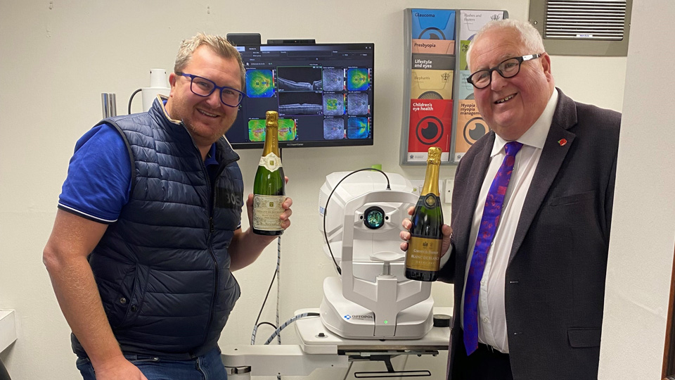 OptometryToday's tweet image. The winner of #BiB's @Optopol OCT prize draw from #100Optical has been named... On being selected as the winner, David Gleave, said: “This will enable us to provide a thorough eye exam for all our patients and better serve our local community.” Read more: ow.ly/B9v850U0Lqr