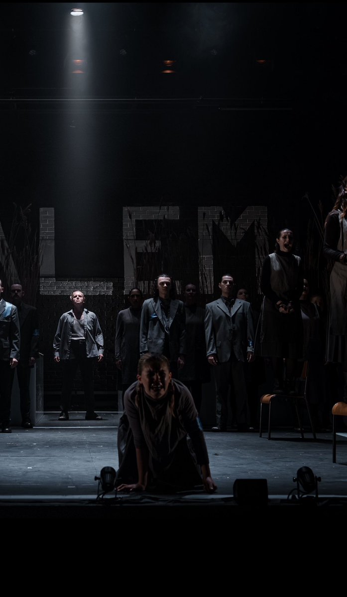millie_smetham's tweet photo. So unbelievably proud to have played Mary Warren in @johnyoung1 production of the Crucible at @LeedsPlayhouse!

What an honour and my biggest learning experience yet. Here’s to a fire burning in me!! ⛪️ ❤️‍🔥 🌾 https://t.co/8f5FP4vJ7U