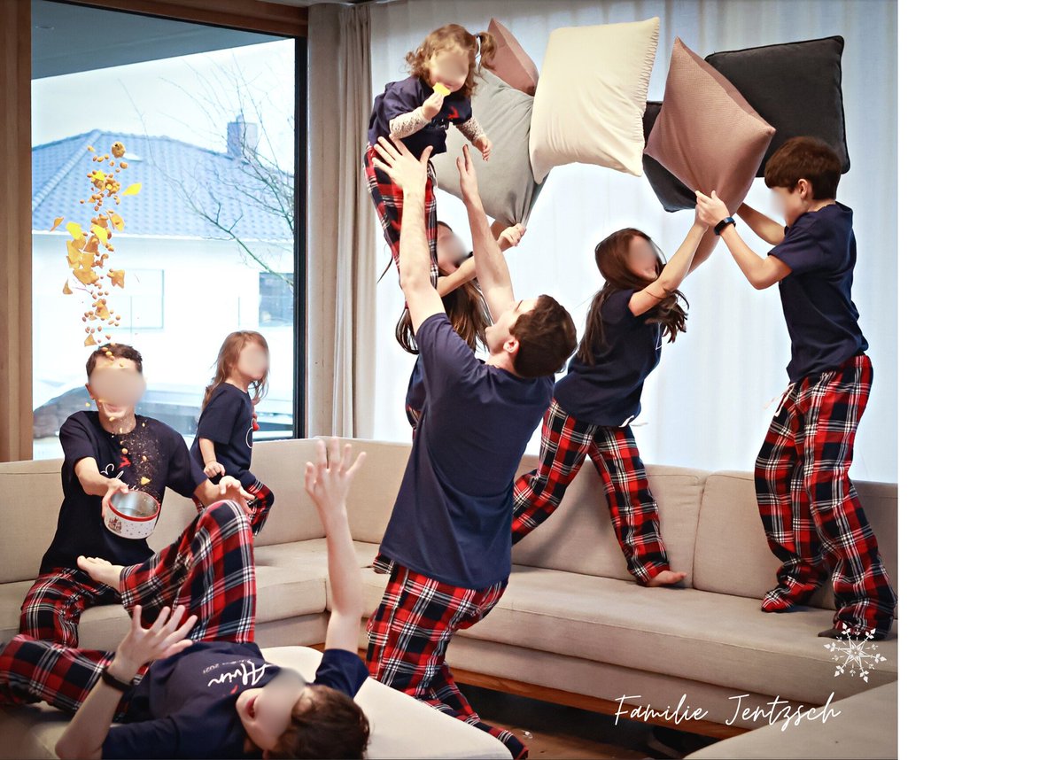 Father of 8 and a blockchain pioneer, Christoph Jensch shares how he  balances a bustling household with groundbreaking work in blockchain tech.  👨‍👧‍👦🔍 #FamilyBalance #BlockchainExpert