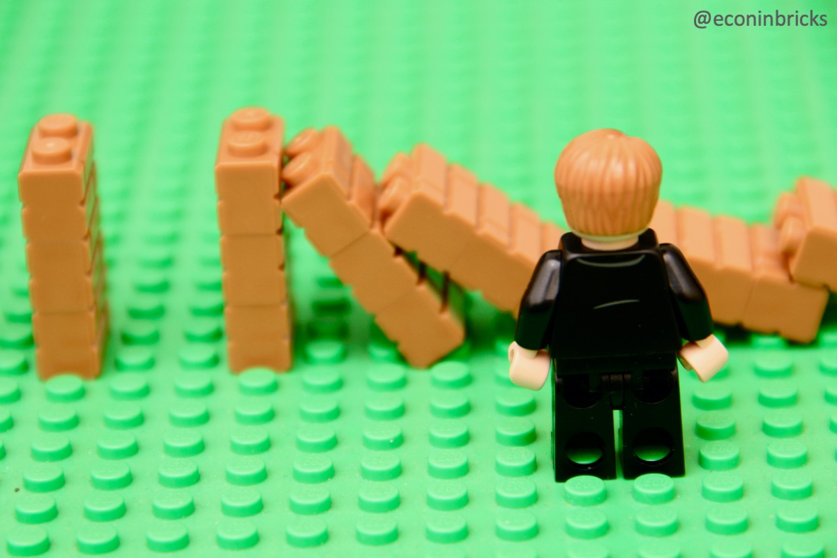 EthicsInBricks's tweet photo. Elect a clown, expect a circus. https://t.co/O83OWsnpI4