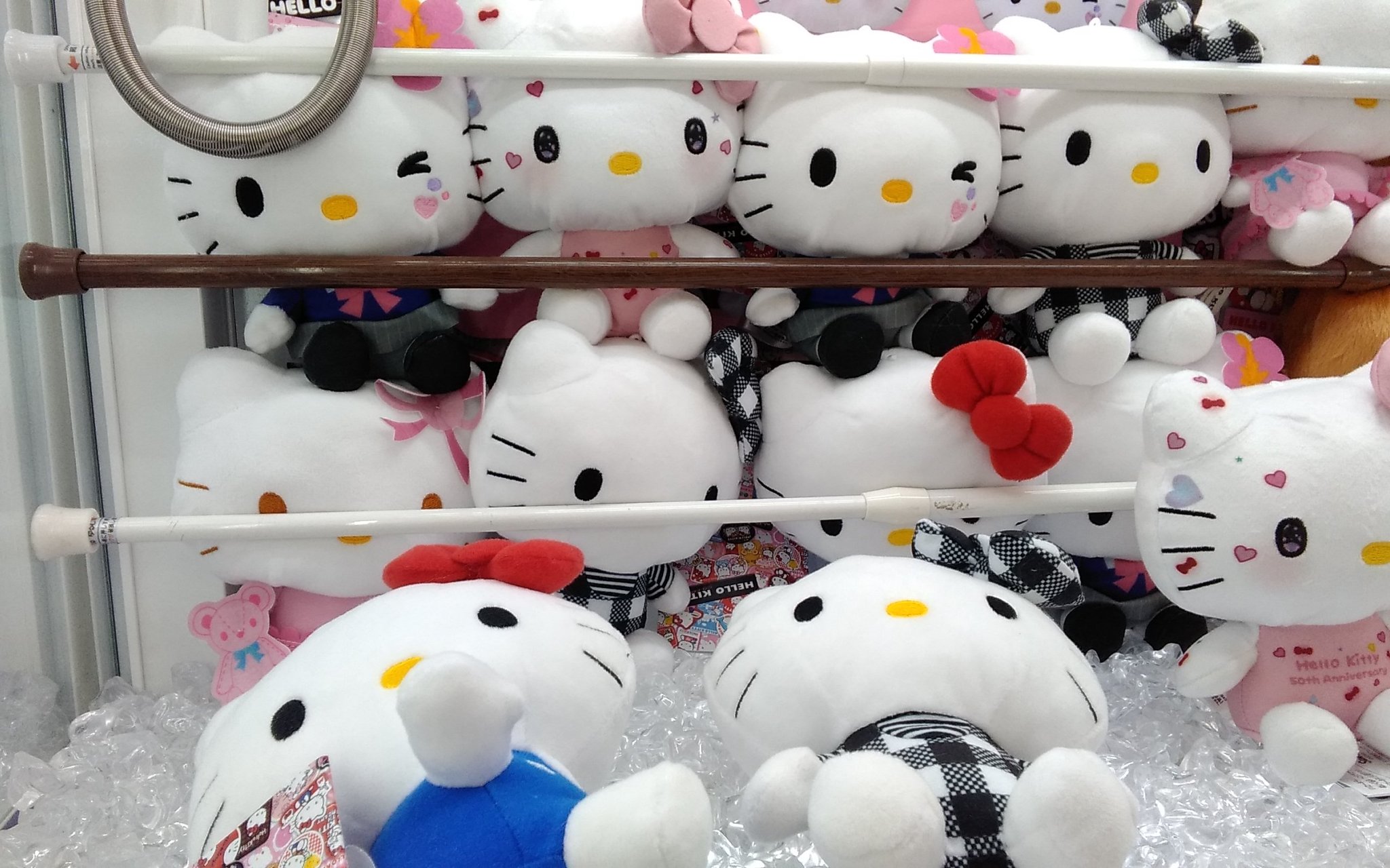 ハローキティ くまモン コスチューム ぬいぐるみ くまモン & ハローキティ コラボ ぬいぐるみ - メルカリ