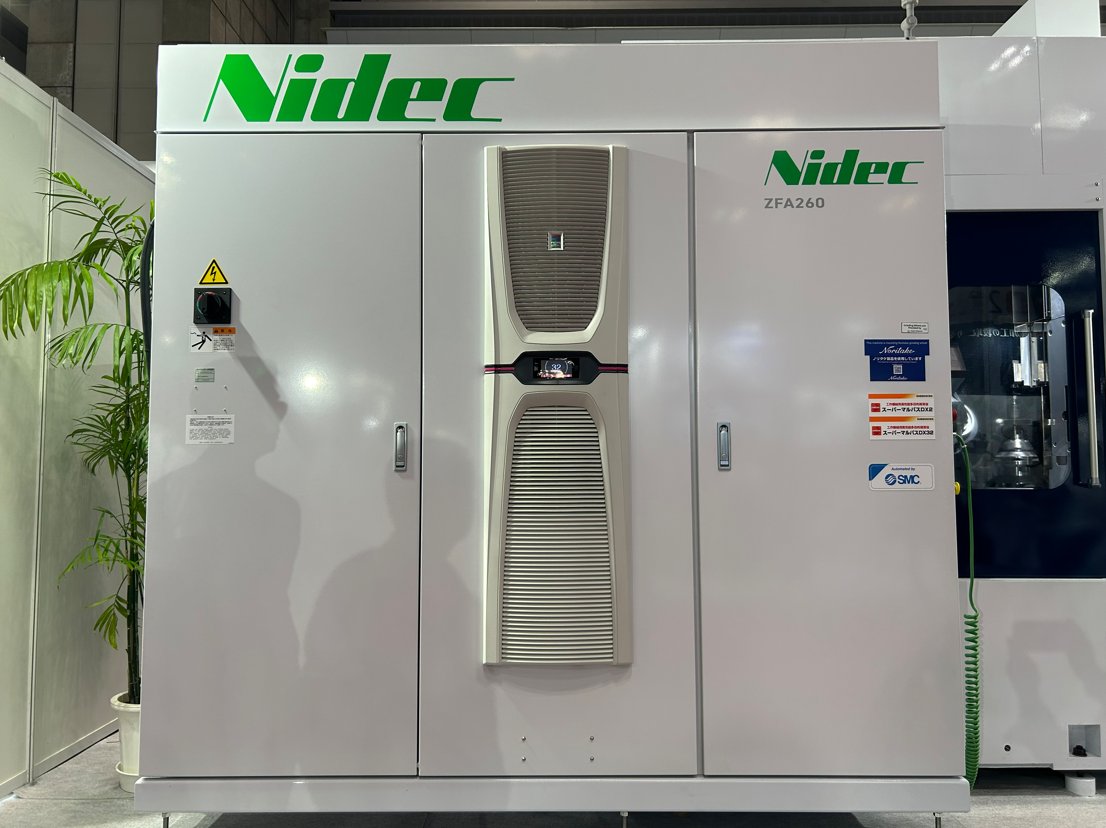 Rittal_Japan's tweet photo. JIMTOF2024
リタールの製品を発見シリーズ7

ニデックマシンツール様のブース【E2031】でクーラーを発見!

#JIMTOF2024 #ニデックマシンツール #リタール #Bluee+ https://t.co/qwACGYJxAj