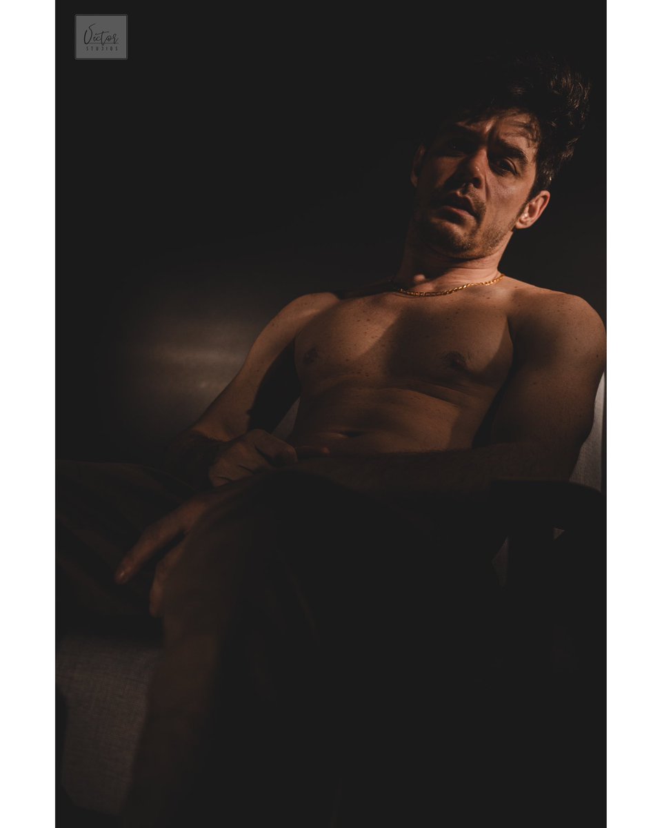 _VectorStudios's tweet photo. Chris joined us in the Studio!
How do you think he did?
#vectorstudios #sydneyphotography #boudoirstudio #malenude #leatherboy #gaymodels #maleboudoirmodel #maleboudoir #westernsydneyphotographer #westernsydneyphotography https://t.co/HFQE1r34XR