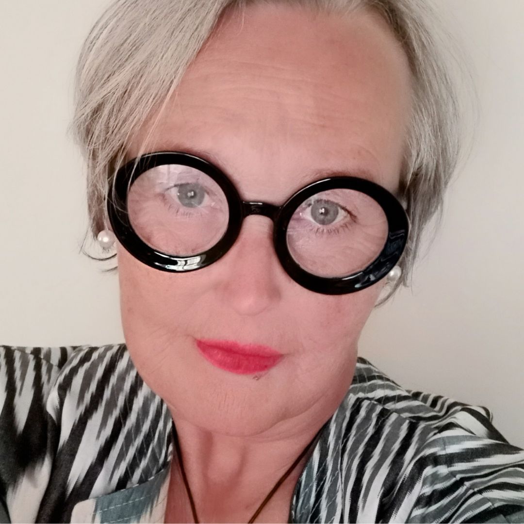 We want Alison's experience to be the rule rather than the exception!

Alison's GP sent her for an x-ray 'as a precaution'. That x-ray saved her life. 

Read her story ➡️ buff.ly/40BO51k