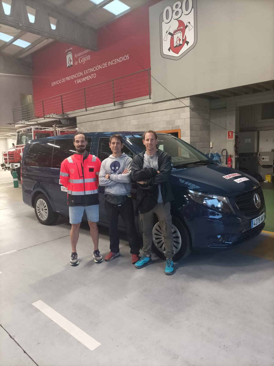 Bomberos y Salvamento Playas Gijón/Xixón 👨🏻‍🚒🚒 tweet media