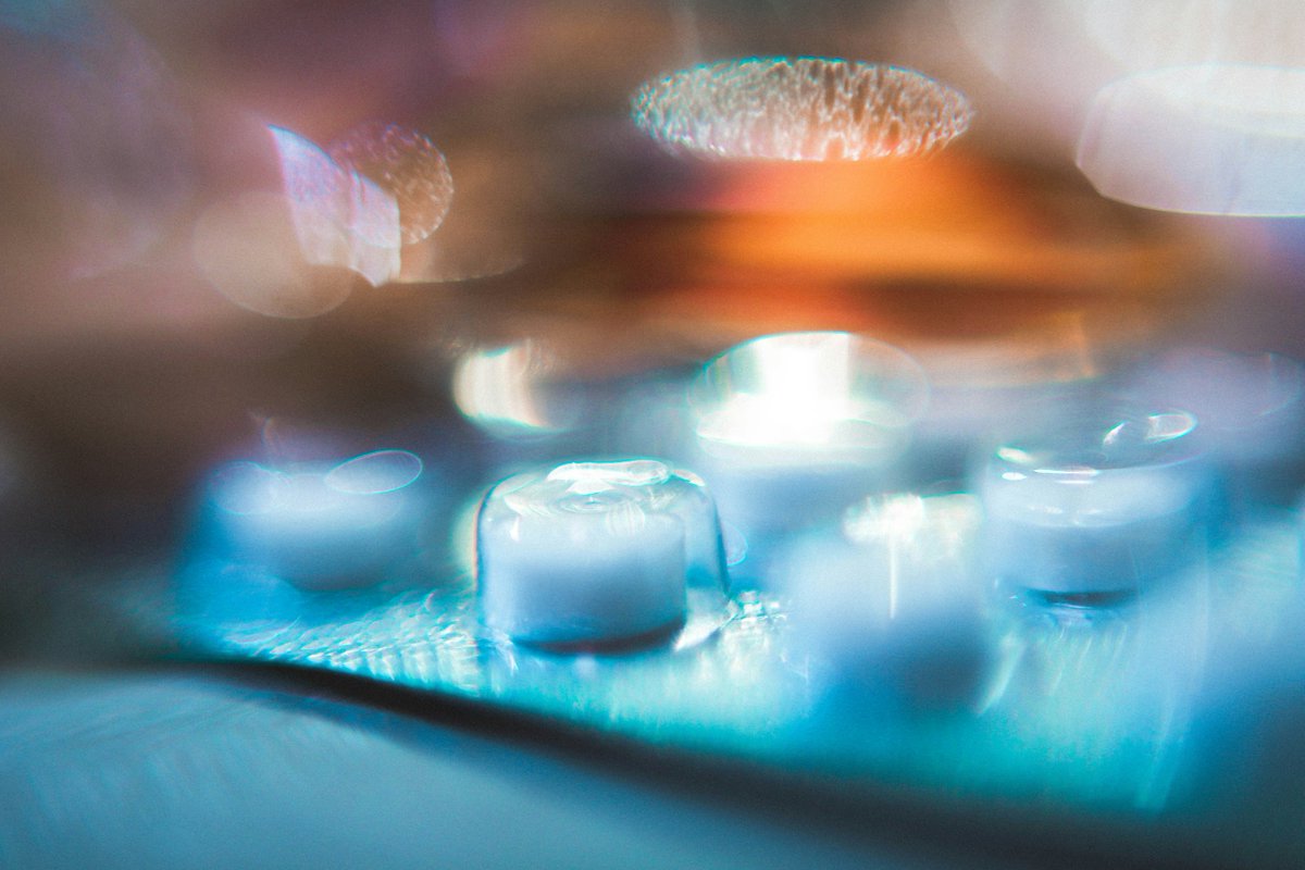 Jury remains out on antidepressant-induced mania, despite findings of Danish trial emulation nationalelfservice.net/?p=203123 

Michael Kalfas and Paul Leeks summarise a recent Danish study that assesses the risk of antidepressant-induced mania in patients with bipolar depression.