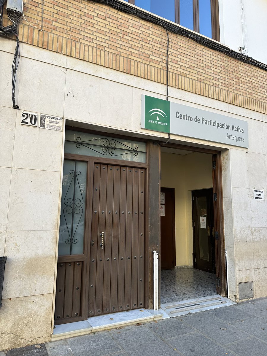 📢 Seguimos avanzando en nuestras intervenciones de alfabetización en salud y dolor, esta vez CPA Antequera).  Continuamos acercando el conocimiento y las herramientas para comprender y gestionar mejor el dolor a más personas.
<a href="/FundUnicaja/">Fundación Unicaja</a> 

#Salud #DolorCrónico #Antequera