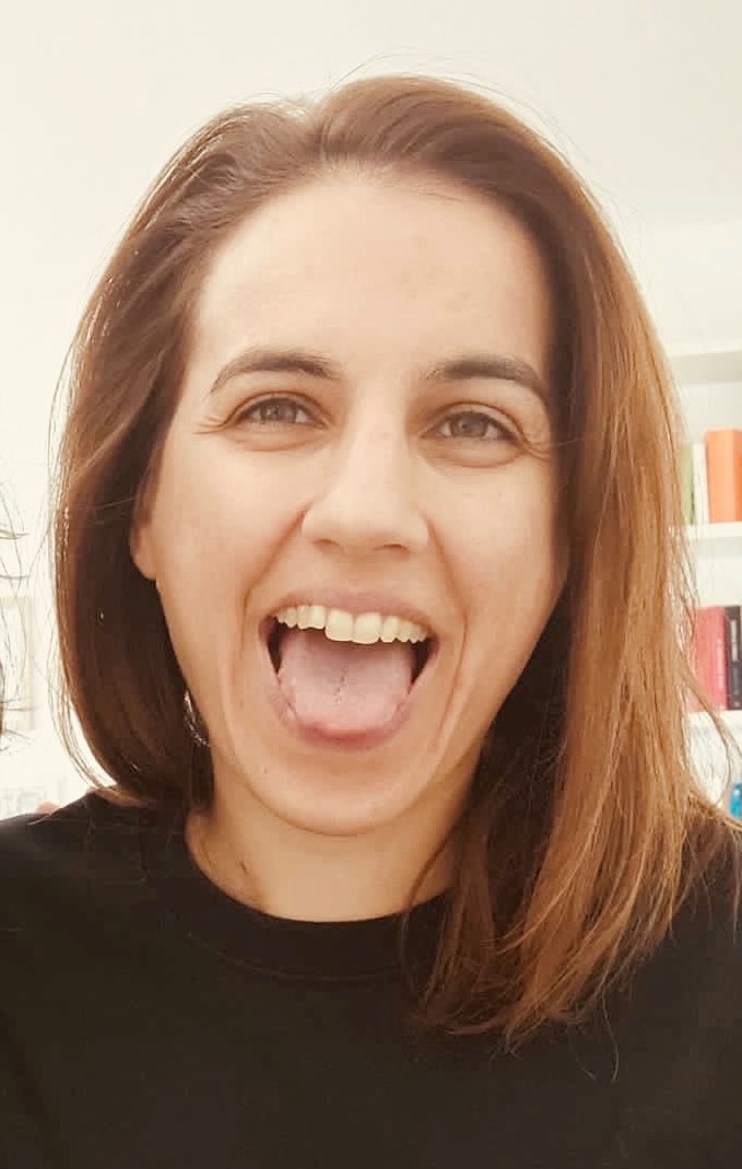 UdLCLA's tweet photo. 1/4 Hola!👋Soc l’Helena Torres-Purroy, membre de @UdLCLA des de fa 1️⃣0️⃣ anys. I💜languages & defending language rights💪 Investigo polítiques lingüístiques de llengües minoritzades👅 My interests? #languagerights #languagepolicies #minoritizedlanguages #criticaldiscourseanalysis https://t.co/RbP7ANEcLr