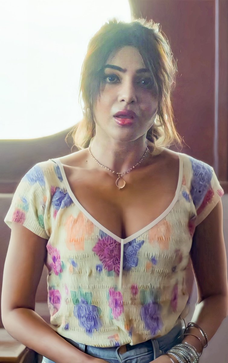 CinemaRythu's tweet photo. Samantha turns Kajal 🔥 https://t.co/PLIZDMfPev