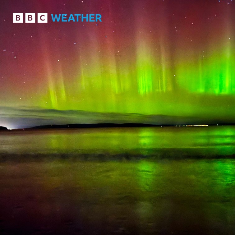 Longing for some sunshine?
Scotland's the place to be! Blue skies by day, aurora by night yesterday.