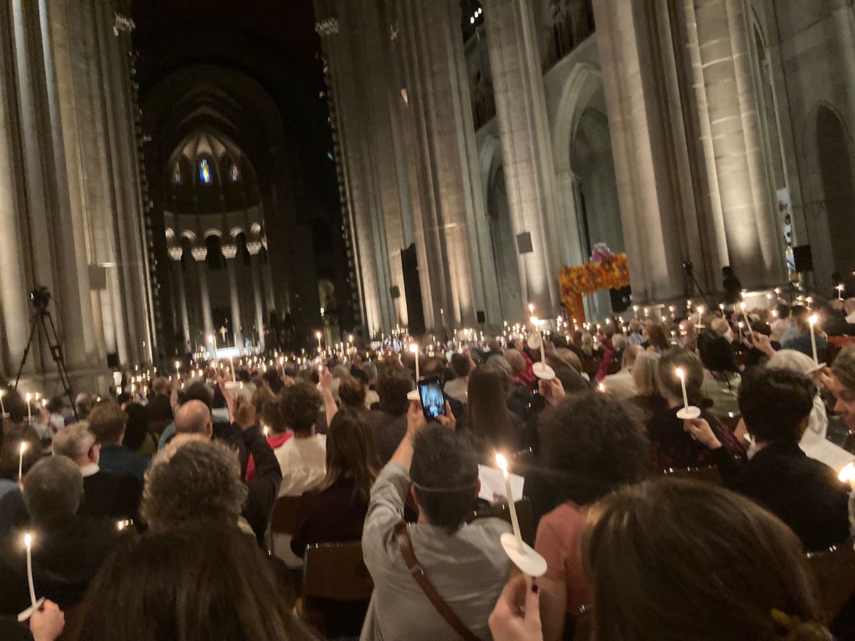 Das Tagebuch zur US-Wahl ist nun vollständig. Merci an Fabio Peter/ref.ch für die Hilfe bei der Zusammenstellung! Das Leben geht weiter – auch mit dieser Wahl. One step at a time. We are not alone. ref.ch/news/prasident… <a href="/derbund/">Der Bund</a> @refbejuso <a href="/RepublikMagazin/">Republik</a> @srf