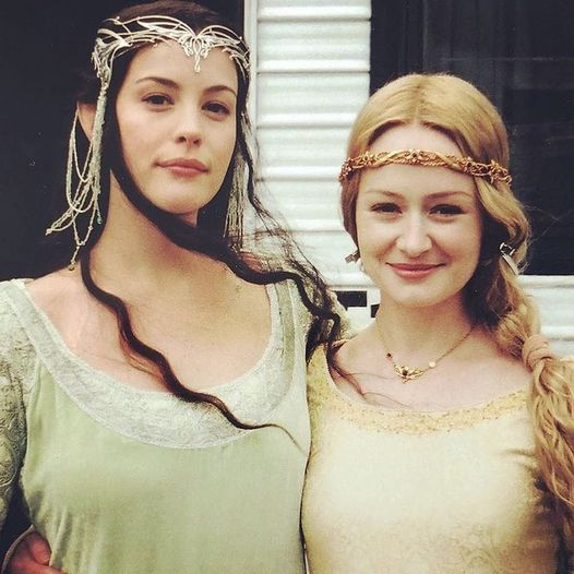 rohanlotrr's tweet photo. Kendinizi bir an Aragorn yerine koyun.. tercihiniz kim olurdu? https://t.co/p7hGz8ejra