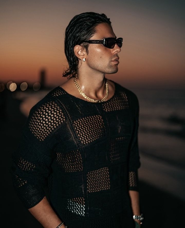 pilmarlu's tweet photo. Buenos días ✨#LucaOne8N
En esta vida nunca dejamos de aprender,de crecer,de caernos y levantarnos ,de soñar y de perseguir nuestros sueños.Ahi reside su verdadera magia.
#ONE11❤️🔥 Orgullo Luquista 💪🏽
🖤 Sempre con te 🖤 https://t.co/lZtY9ywkyO