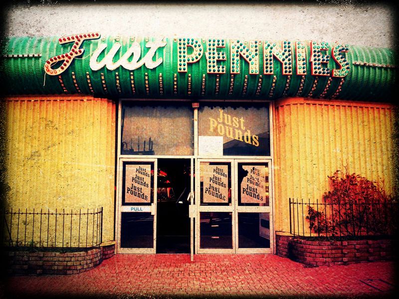 𝗧𝗿𝘂𝗺𝗽 𝗶𝗻 𝘁𝗮𝗹𝗸𝘀 𝘁𝗼 𝗯𝘂𝘆 𝗕𝗮𝗿𝗿𝘆 𝗜𝘀𝗹𝗮𝗻𝗱’𝘀 𝗮𝗺𝘂𝘀𝗲𝗺𝗲𝗻𝘁 𝗮𝗿𝗰𝗮𝗱𝗲𝘀

The tangerine shitgibbon has said he wants to make at least £500 from a new investment in Barry’s premier tourist attraction.

Full story here:

walesoncraic.com/p/trump-barry-…