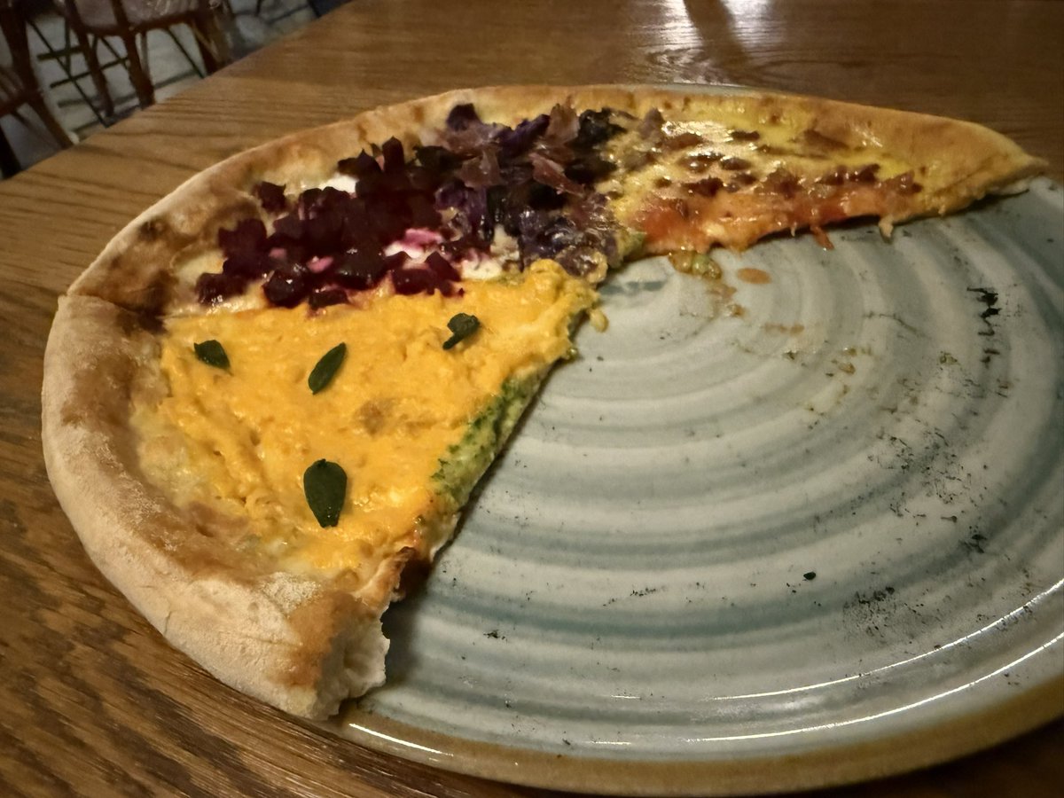 AlfonsoJLT's tweet photo. #CampeonatoEspañaPizzas #BestPizzaSpain #Pizza #SaborEnCantabria #ElItaliano #Santander #Cantabria #CantabriaInfinita #CantabriaMásXDescubrir https://t.co/BAZi4xzzwV