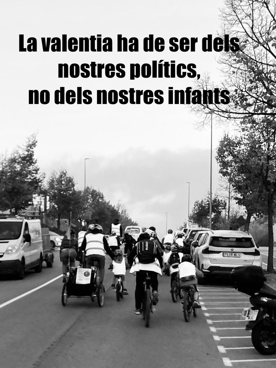 Arnau Amat (@arnauamat) on Twitter photo Quart divendres de marxa lenta a l’escola Andersen per demanar #elcarrilbiciperontoca!
Quart curs de #busbici i seguim amb les mateixes infraestructures que posen en perill els nostres infants!
Resposta de l’<a href="/aj_vic/">Ajuntament de Vic</a>: dir q es faria un carril bici, q al final han decidit no fer! Quart divendres de marxa lenta a l’escola Andersen per demanar #elcarrilbiciperontoca!
Quart curs de #busbici i seguim amb les mateixes infraestructures que posen en perill els nostres infants!
Resposta de l’<a href="/aj_vic/">Ajuntament de Vic</a>: dir q es faria un carril bici, q al final han decidit no fer!