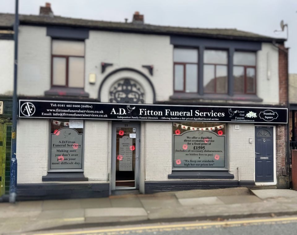 BCM_Funerals's tweet photo. All of our branches now have their windows displaying poppies to show our support for the armed forces. #Rememberanceday #lestweforget #poppy #poppies #royalBritishlegion #rbl https://t.co/aqBDeOhA6d