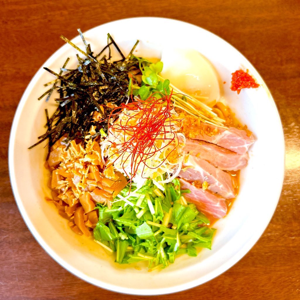 Menya_Masato's tweet photo. 今年は背脂100%ラーメンやらないですか？という、アツい問い合わせを複数いただきましたので近々用意します。
なのでちょっと早いけどMAZESOVAは来週にさようなら予定です。
弊社限定商品の中でも類を見ない超人気メニューMAZESOVA。未食の方ももう一度の方も是非この機会にご賞味ください😊 https://t.co/Q2LhL7zUVp