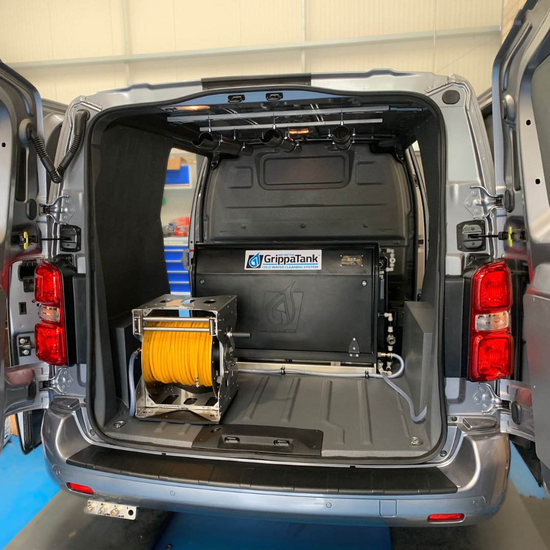 grippatank's tweet photo. This is quality engineering without compromise—elevate your work with gear that performs as hard as you do.
#designingqualitywithoutcompromise #GrippaTank #GrippaMax #WindowCleaning #ProfessionalEquipment #PureWater #SmallBusiness #BespokeQuality #CleaningIndustry https://t.co/tmplurQcQx