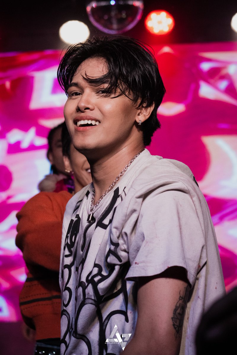 spicyglaze's tweet photo. HAPPY BIRTHDAYYYY @RJi_official ‼️🤝

SWABENG KAADLAWAN NI R-JI  
#ALAMAT #ALAMAT_RJI https://t.co/rcLISnW9de