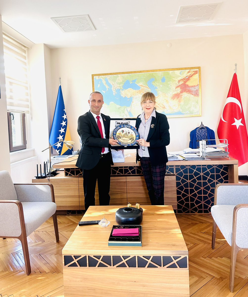 Bosna-Hersek’in Ankara Büyükelçisi Sayın Mirsada COLAKOVİC Hanımefendi ile görüşme Gerçekleştirdim.Görüşmede 
Büyükelçi Sayın Mirsada COLAKOVİC’e nazik daveti ve ev sahipliğinden  dolayı teşekkür ederim.