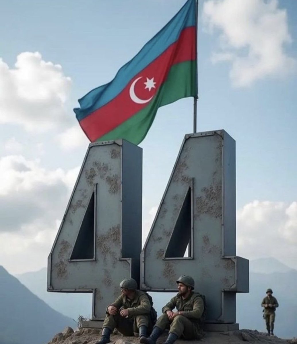 Ey əziz Şəhidim,
Şad olsun ruhun!
Sənin cürətinə 
borcludur yurdum.
Zəfər sevincini yaşatdın bizə
İsmini əbədi yazdım qəlbimə.

Gözünə, qaşına, yaraşığına,
Əzminə, əhdinə, dik duruşuna,
Yatdığın torpağın hər qarışına,
O Şəhid canına
Mən qurban olum!

Zəfərimiz mübarək!🇦🇿❤️