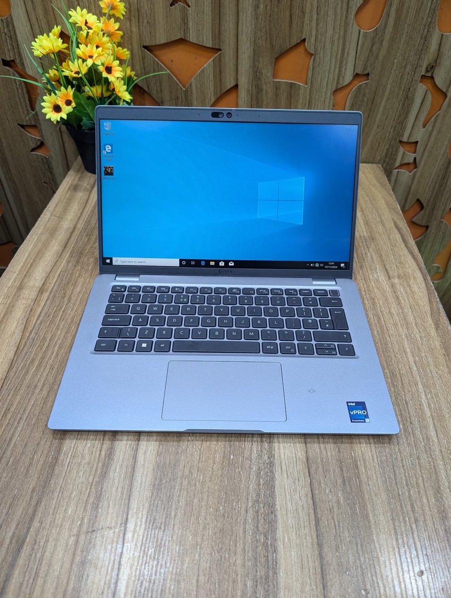 chrisjohn233's tweet photo. Hp notebook 14 core i3 12th gen 512ssd 8gb ram with keyboard light going for 240k https://t.co/dx0VmPfFjk