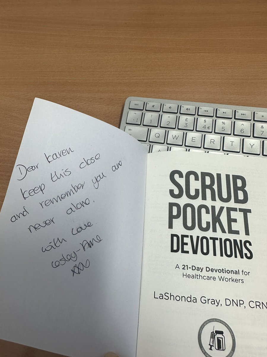 Recent loss in the family, and mum being hospitalised few days ago.

And to be told by her doctor that it is not cancer is such a relief and brought me once again into tears today. 🥹

Prayer answered.

Then you come in to work and see this.
Thank you @LamoodyAnne 💙
