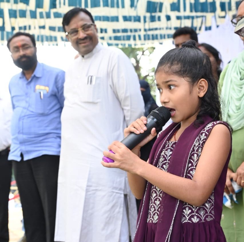 SMungantiwar's tweet photo. 📍बल्लारपूर | 🗓️ 7 नोव्हेंबर 2024 | विधानसभा निवडणूक 2024 निमित्त बल्लारपूर येथे मुस्लिम समाज बांधवांसोबत संवाद
@BJP4India @BJP4Maharashtra
#VidhanSabhaElection2024 #Ballarpur #PublicMeeting #Chandrapur #SMUpdate #muslimsamaj #voteforbjp🌷 #VoteForDevlopment #VoteForVictory #VoteForBJP #महायुती