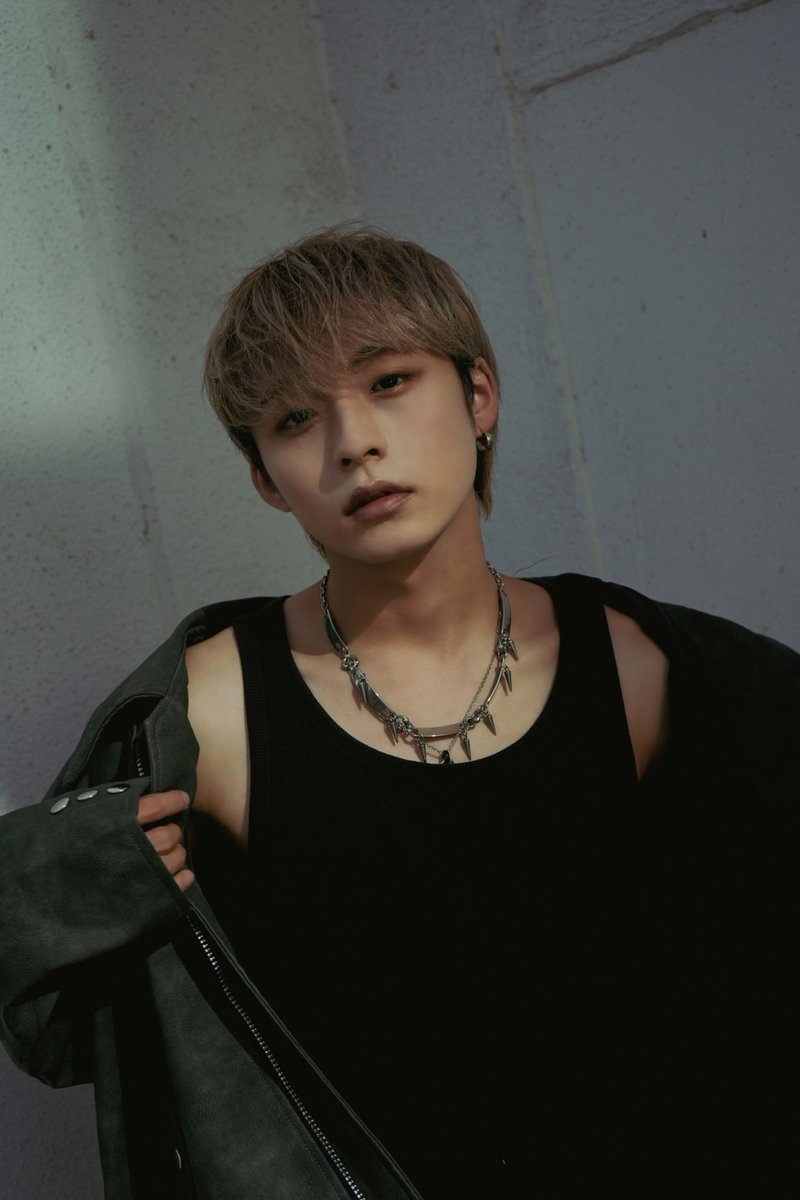 boysfile_jp's tweet image. 【フォロー＆RP企画】 
『BOYS FILE Vol.18 LIVE』 発売中！✨

本日は #DefClass の #SOLA さんです！

(@boysfile_jp)と(@DefClass_Sola)を 
フォロー&amp;amp;このポストをRPしたら応募完了！ 
※発送は1月末以降

■応募期間は2024年12月31日23:59迄■
ぜひGETしてね！
#BOYSFILE