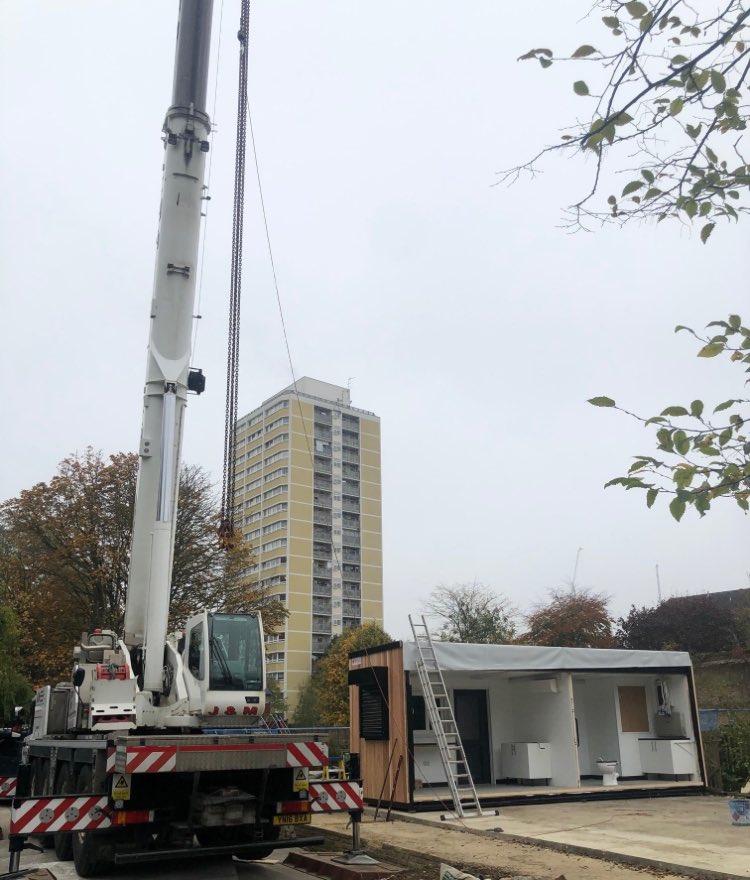 We’re so relieved 😂 new building has safely arrived in the park. The Fentiman Rd gate will open when it’s safe to do so. Looking forward to availability of toilets <a href="/VauxWard/">Vauxhall Ward, Lambeth</a> <a href="/OvalLabour/">Oval Labour</a> <a href="/Brockwell_Hall/">Lambeth Parks & Leisure</a> <a href="/FentRichRA/">Fentiman & Richborne</a> #publictoilets #londonparks #vauxhall