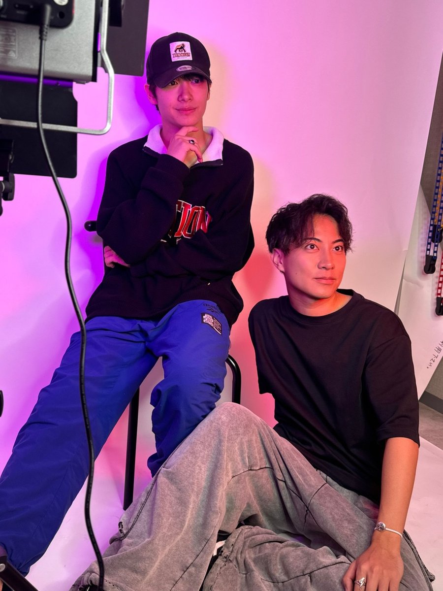 boysfile_jp's tweet image. 【フォロー＆RP企画】 
『BOYS FILE Vol.18 LIVE』 発売中！✨

本日は #BMK の #米谷恭輔 さんと #松岡拳紀介 さんです！

(@boysfile_jp)と(@BMK_info)を 
フォロー&amp;amp;このポストをRPしたら応募完了！ 
※発送は1月末以降

■応募期間は2024年12月31日23:59迄■
ぜひGETしてね！
#BOYSFILE
