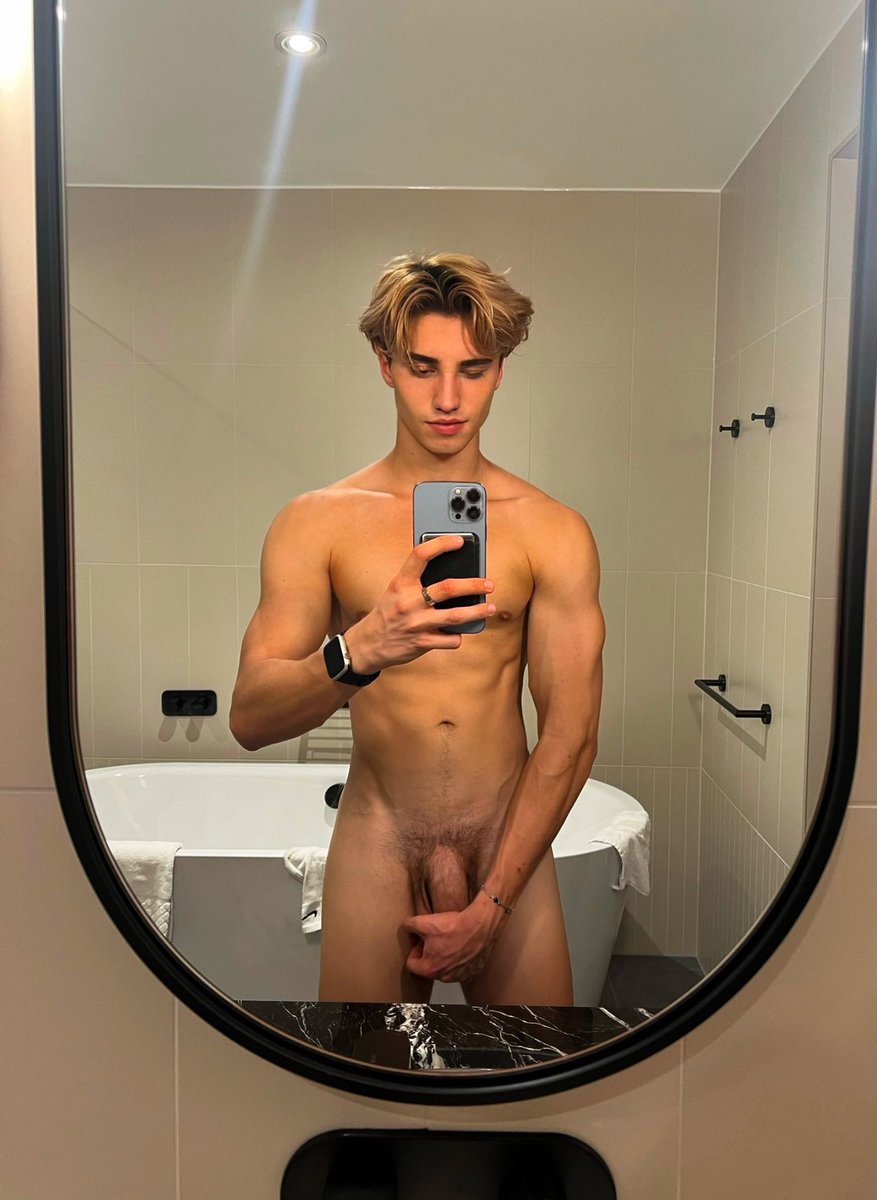 valsplace01's tweet photo. Spread your cheeks for my big 🍆
https://t.co/q4EVUahRgH
🚨-60% off/$5 only🚨 my OF today https://t.co/QksRpqyYXG