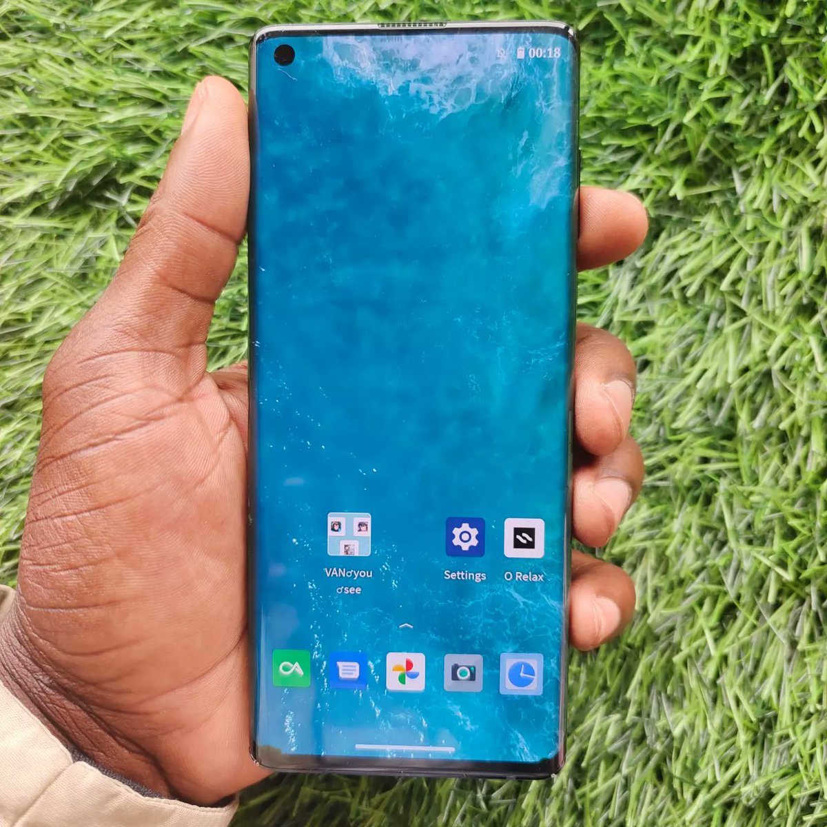 kikobaedgar's tweet image. Get a good smart phone and simplify life either enjoyment or business wise call us or Whatsapp on 0704388119/0782318883 original and good prices 
#Yourchoice #ourservice