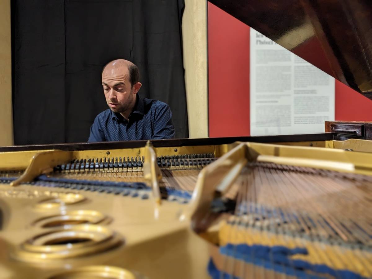 ðð¥ðð¡ð̧ð¢ððŠ ððšð ð¢ð¡ð§ (@fdumontpiano) on Twitter photo En mars dernier, j'ai eu le privilÚge d'enregistrer mon nouveau disque sur le piano BlÃŒthner que #Debussy avait acquis en 1904 et qu'il utilisa jusquâà sa mort, en 1918 !
ð¿ððððšðŠðŠð¬ : ðð¹ð®ð¶ð¿ ð±ð² ððð»ð² paraîtra le 29/11 (La Música) â¡ francoisdumont.com/en/music/debus⊠En mars dernier, j'ai eu le privilÚge d'enregistrer mon nouveau disque sur le piano BlÃŒthner que #Debussy avait acquis en 1904 et qu'il utilisa jusquâà sa mort, en 1918 !
ð¿ððððšðŠðŠð¬ : ðð¹ð®ð¶ð¿ ð±ð² ððð»ð² paraîtra le 29/11 (La Música) â¡ francoisdumont.com/en/music/debusâŠ
