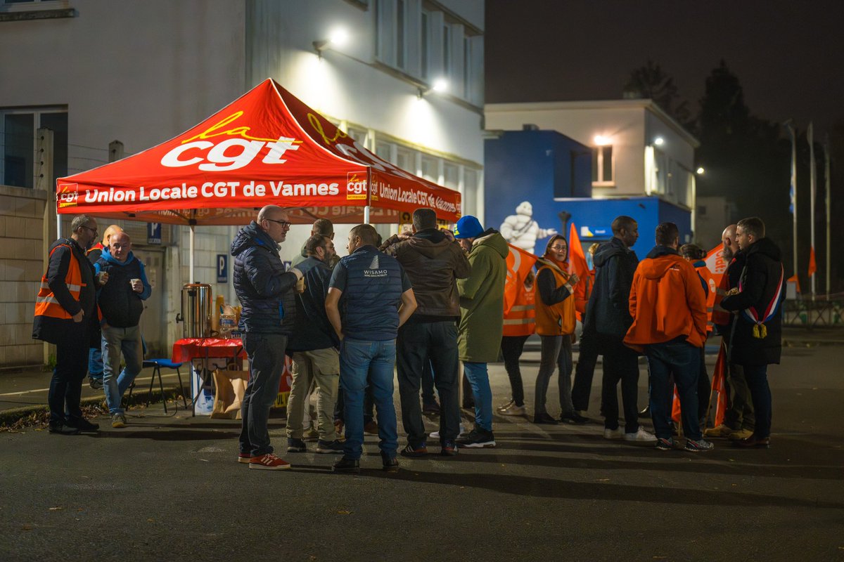 Simon Uzenat tweet media