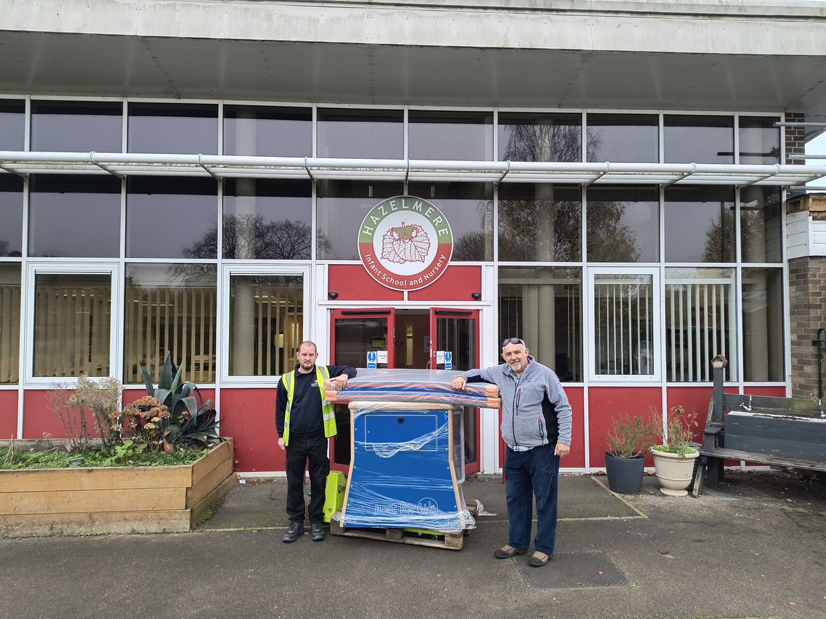 SportsafeUK's tweet photo. 🏀🏐 Give the Gift of Play! ⚽️🎾

This week, we have spent time donating equipment to Hazlemere Infant School, Doucecroft School and Bounceability. 

Together, we can keep the spirit of sports alive in every community. 💪💙

#SupportingTheNextGeneration https://t.co/cMAdevsBVr