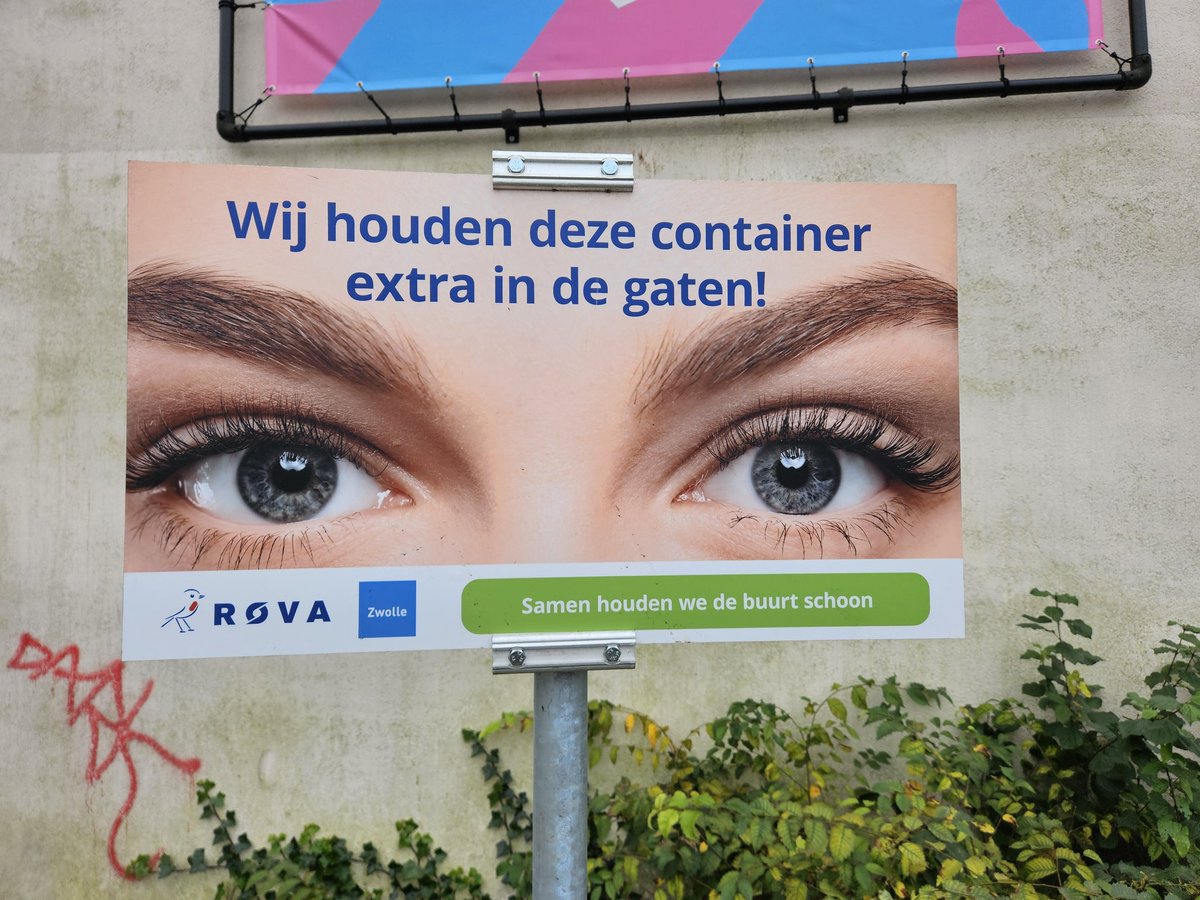 De afvalboete gaat volgend jaar omhoog &amp; extra stadsreiniging wordt afgeschaft. Ondertussen stijgen de dumping dit jaar met 23(!)procent. Onze boodschap aan het college vandaag: ruim je rommel op! #zgr #zwolle #diftar