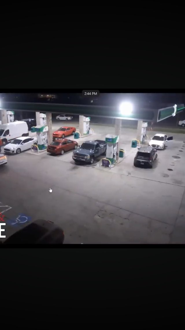 JeremyJ86's tweet photo. @YeaISaidIt15 @ThuggerDaily If u go back to the store footage inside , notice dude in the J’s with the krazy hair, then look to the far right corner 2nd pic a white sedan similar to a https://t.co/9395T8QlOd looks like the same dude going from the passenger to the driver seat but with different shoes. https://t.co/jDasX2DVDu