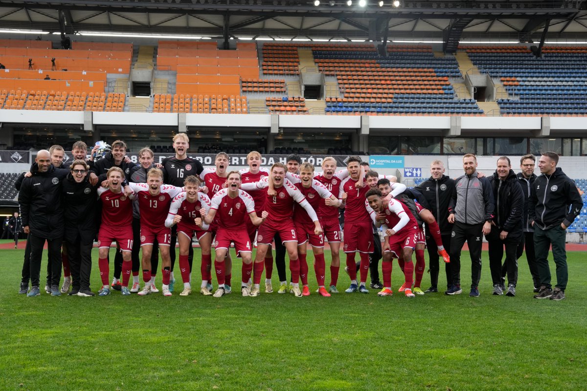 Dansk talentudvikling vinder flot pris af UEFA 👏

Danmark har rykket sig fra en 25. plads til en ottendeplads i UEFA’s rangering af de bedste U17- og 19-landshold på drengesiden 🚀

Med et spring på 17 pladser er DBU det forbund, der har rykket sig mest over de seneste tre