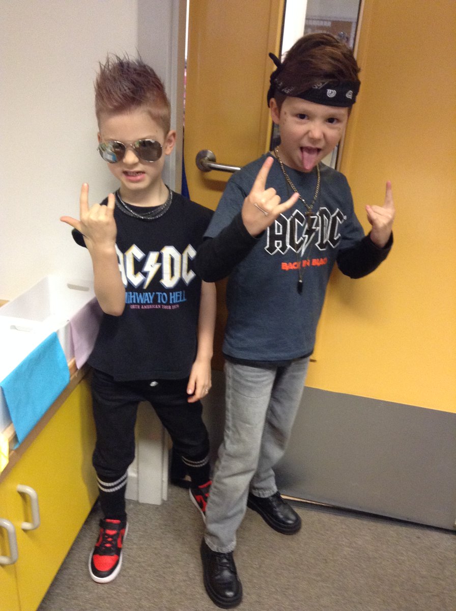 Miss Blocksidge tweet media