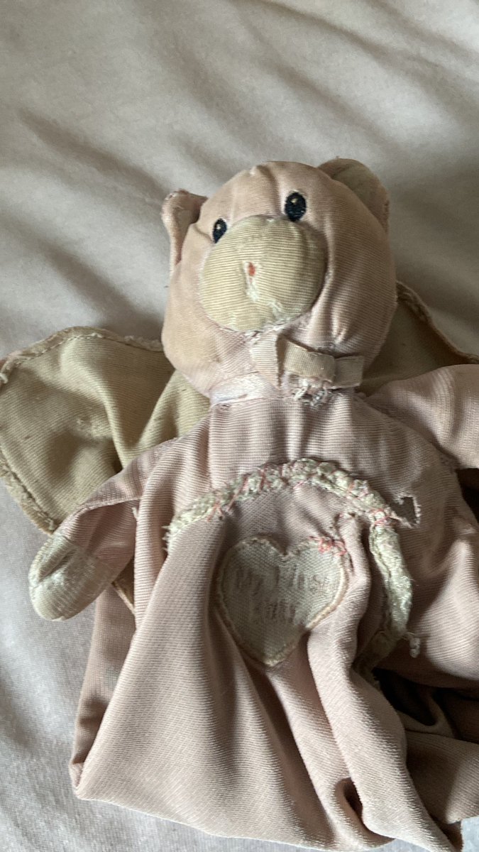 Things that make me smile 2
This rather well Loved and worn pink cat of my now 20yr old daughter. Still has it in her bed, still uses it for those stressful times